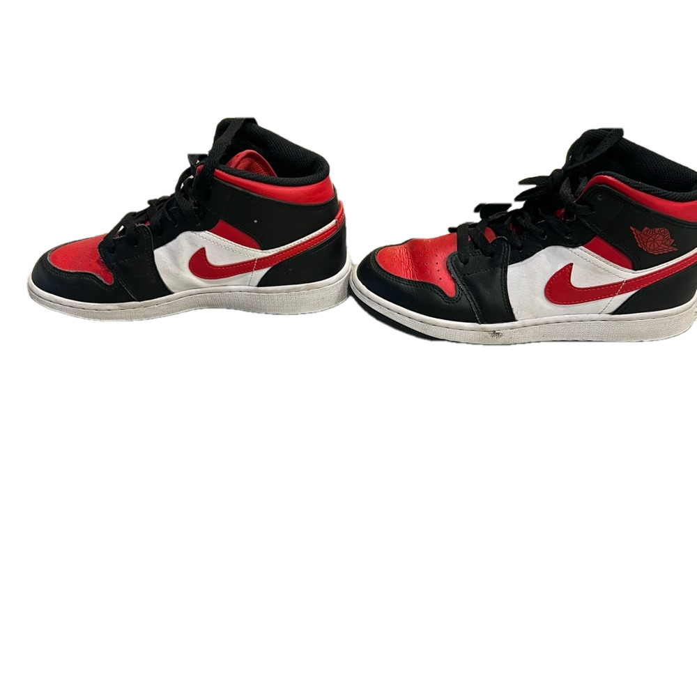 Authentic air Jordan 1 mid size 4